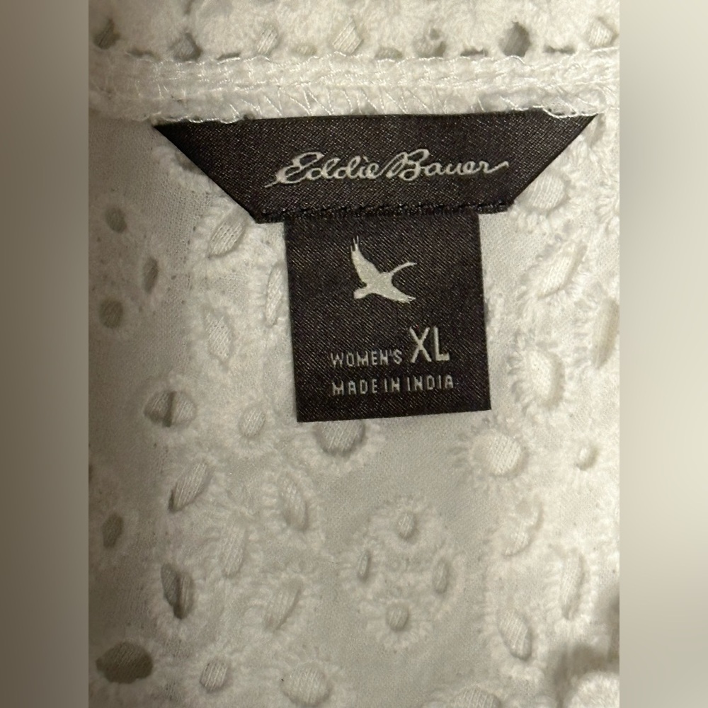 Eddie Bauer NWT New White Eyelet Sleeveless Top Tank Shirt Size XL - Picture 7 of 7